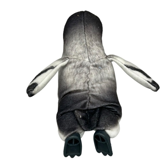 HAPPY FEET MOVIE CHARACTER PENGUIN 5” PLUSH STUFFED ANIMAL TOY FIGURE I LOVE YOU - Picture 3 of 4